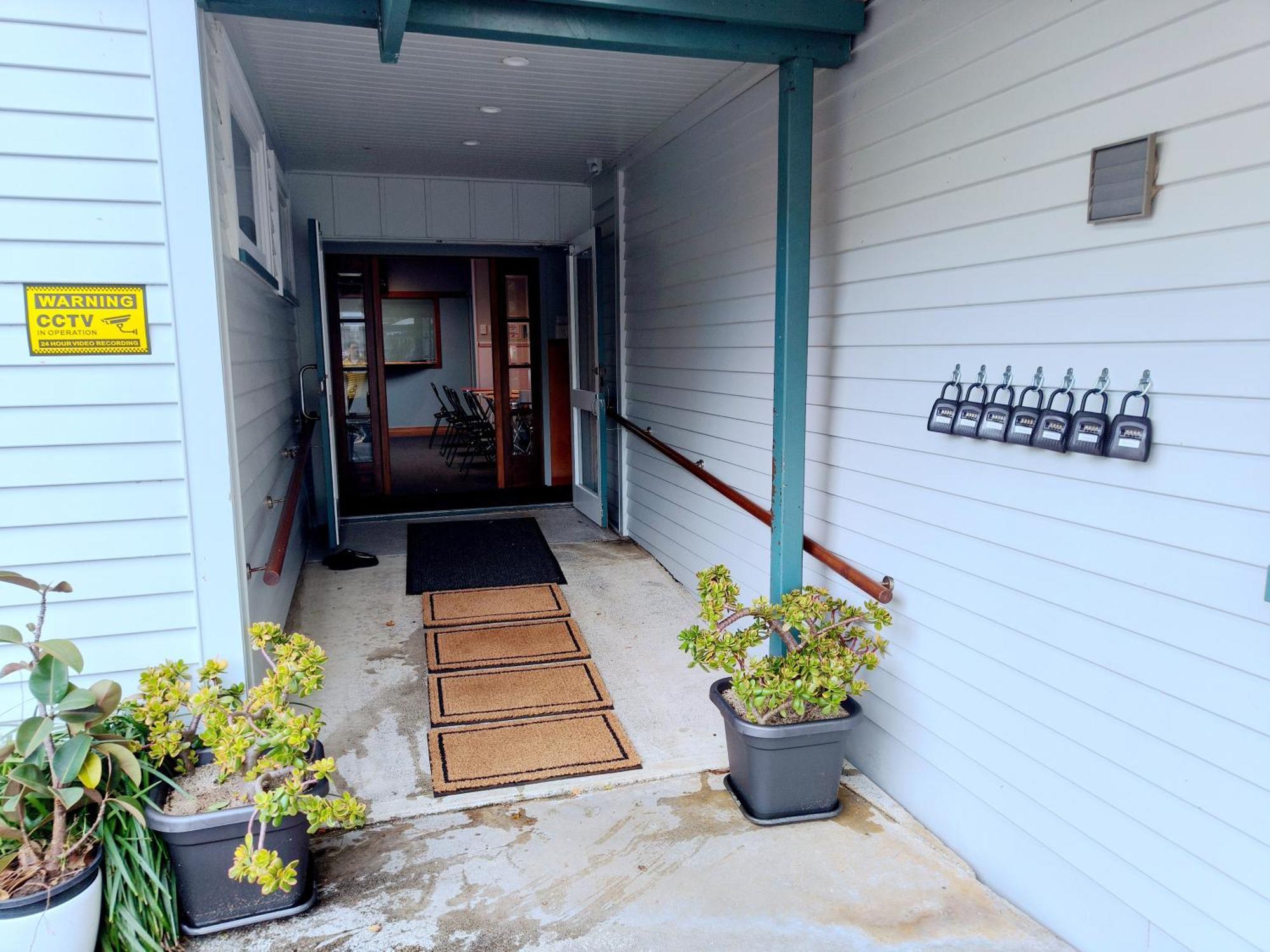 Milford Central Budget Friendly Rooms Оукланд Екстериор снимка