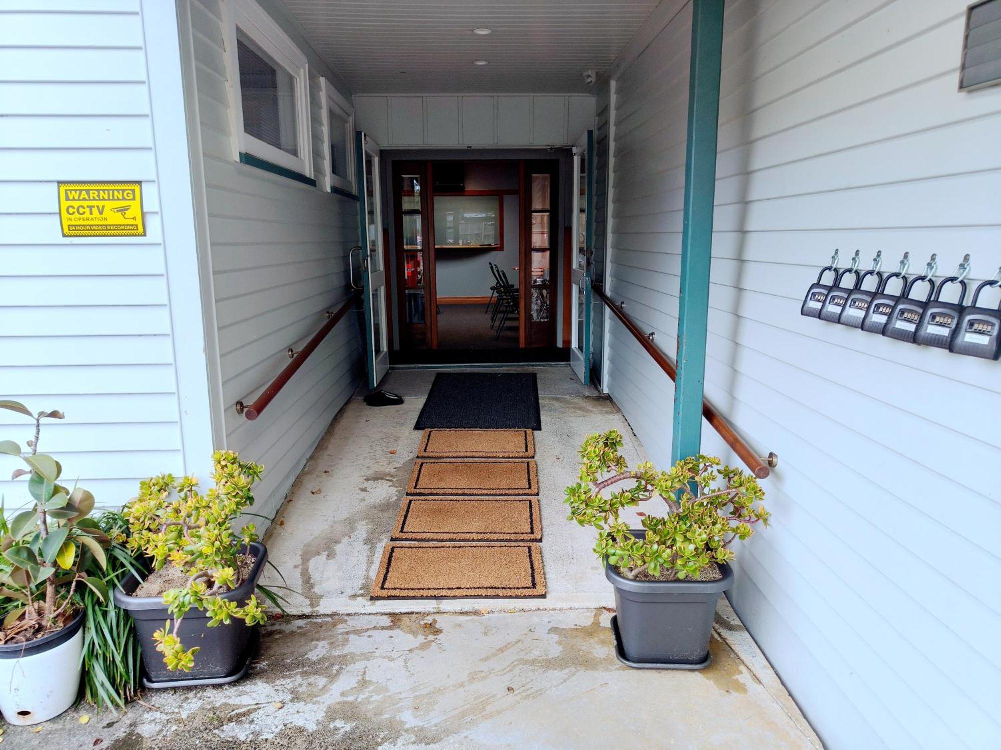 Milford Central Budget Friendly Rooms Оукланд Екстериор снимка